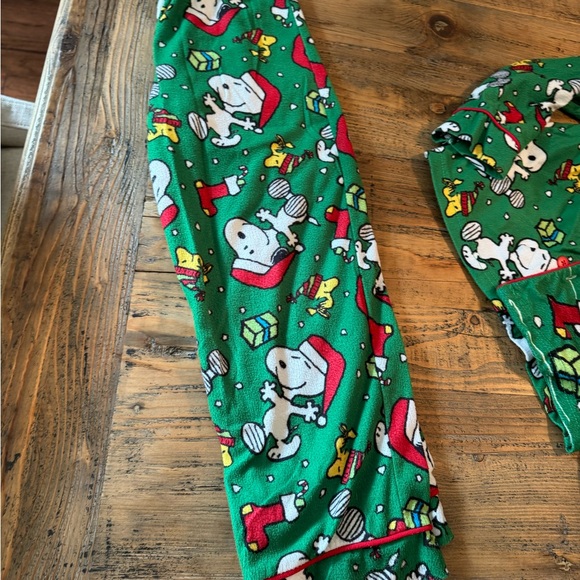 Peanuts unisex Christmas snoopy pajamas - Picture 2 of 3